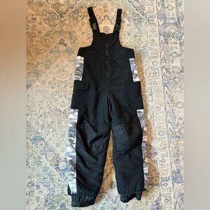 Boys - Circo Snowsuit Bob Overalls - Black & Camo - 5T